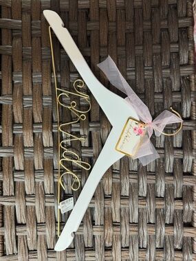 Bridal White Hanger with Pink Tulle Accent